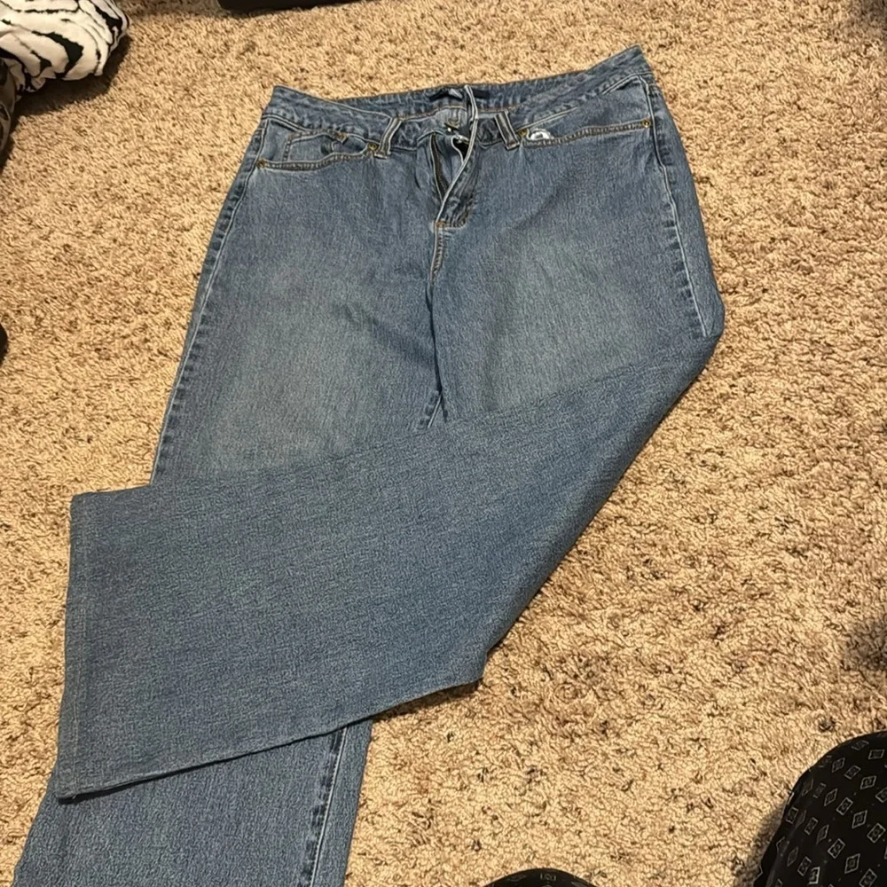 Chadwick Jean-Women's Blue Jeans